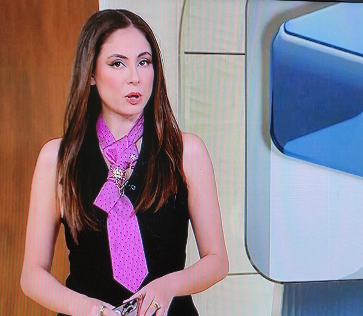 ExPressions (@expressionsmx) on Twitter photo Amamos la modernidad elegancia y sobriedad de los looks de <a href="/BravoLucy/">Lucy Bravo</a> <a href="/HMeridiano/">Hechos Meridiano</a> <a href="/AztecaNoticias/">Fuerza Informativa Azteca</a> Amamos la modernidad elegancia y sobriedad de los looks de <a href="/BravoLucy/">Lucy Bravo</a> <a href="/HMeridiano/">Hechos Meridiano</a> <a href="/AztecaNoticias/">Fuerza Informativa Azteca</a>