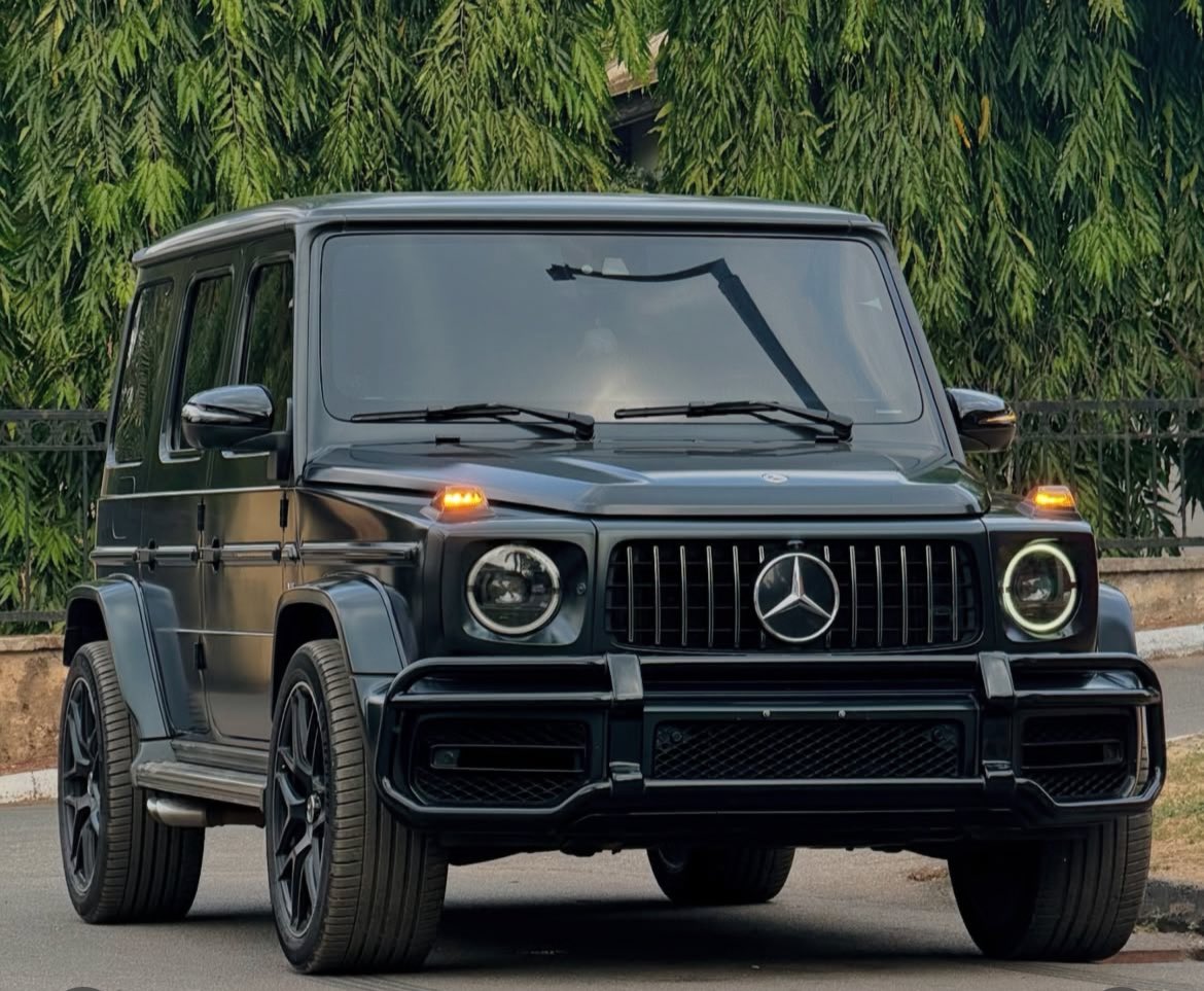 Fresh_Cars_'s tweet photo. Mercedes-AMG G63 ||
2020
24,000 Miles
4.0L V8
577 HP
20-Inch Alloy Wheels
Carbon Fiber Interior
2025 Updated Steering Wheel https://t.co/MiJm1vg0wS