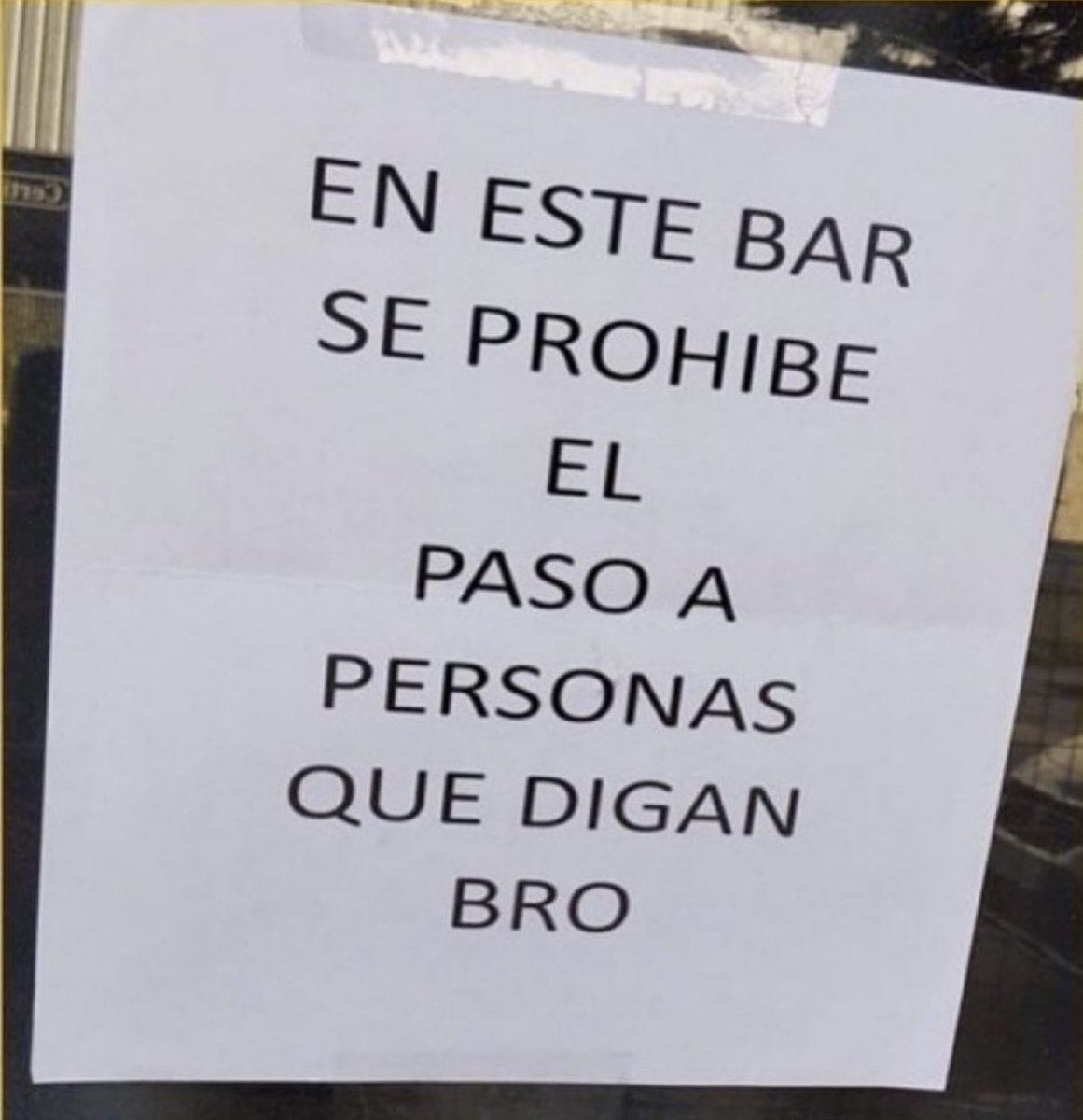 Líos de Vecinos 🏢 (@liosdevecinos) on Twitter photo Opiniones? Opiniones?