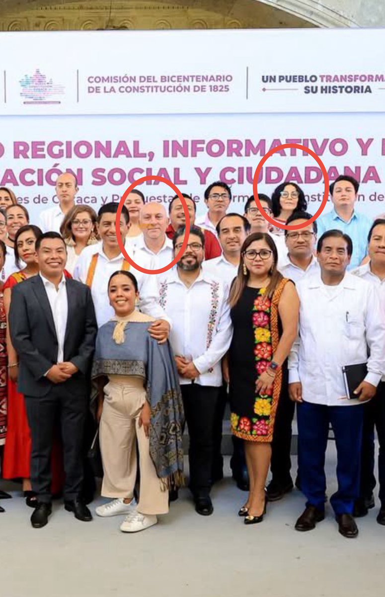 La Garrapata S-22 (@lagarrapata_s22) on Twitter photo Que vivan los novios!
La flamante y prepotente nueva magistrada federal del acordeón Mónica Zárate y el tlaxcalteca Raúl Ávila, inventor de la Nueva NarcoConstitución del tirano Jara.
<a href="/VitoArturo/">Il Padrino</a> <a href="/alex_vaskez/">Alejandro Vasquez</a> <a href="/albaOax/">Marisela</a> <a href="/classificationR/">Clasificación R</a> <a href="/oaxaca_verdad/">Verdad_oaxaca</a> <a href="/claudiahlc79/">Claudia Herrera</a> <a href="/solarisconst/">Ruben Castilla</a> Que vivan los novios!
La flamante y prepotente nueva magistrada federal del acordeón Mónica Zárate y el tlaxcalteca Raúl Ávila, inventor de la Nueva NarcoConstitución del tirano Jara.
<a href="/VitoArturo/">Il Padrino</a> <a href="/alex_vaskez/">Alejandro Vasquez</a> <a href="/albaOax/">Marisela</a> <a href="/classificationR/">Clasificación R</a> <a href="/oaxaca_verdad/">Verdad_oaxaca</a> <a href="/claudiahlc79/">Claudia Herrera</a> <a href="/solarisconst/">Ruben Castilla</a>