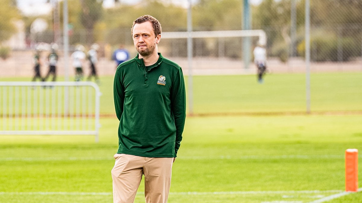Building a team in this era is new to everybody, and Alex Collins now has an experienced ear to discuss ideas with

"I don't think there's a situation that we have faced or can face that Kevin hasn't faced numerous times."

📝csura.ms/476hRhX

#Relentless x #CSURams