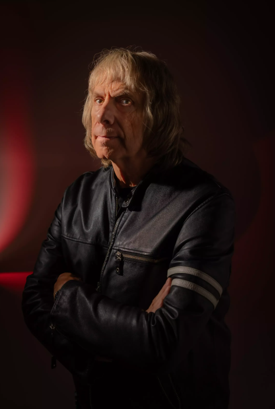SpinalTap's tweet photo. Marty DiBergi hasn’t shown Spinal Tap II: The End Continues to the band yet. Derek is convinced he’s hiding something.

@latimes sits down with the guys before Spinal Tap II: The End Continues, in theaters and IMAX Sept. 12 🤘

More: https://t.co/Kv2LBx6MaU https://t.co/wUVi5V8JPI