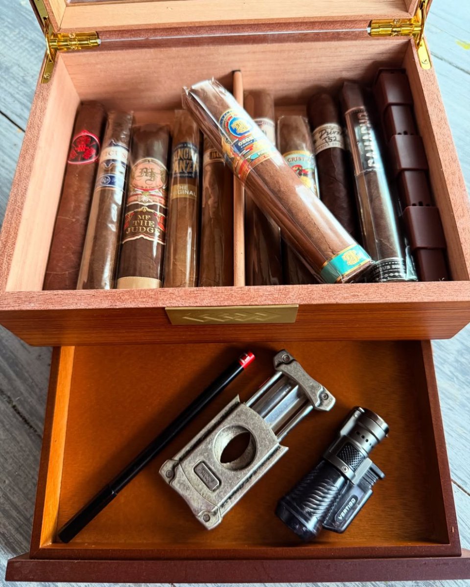 perfeccigar's tweet image. Keep your draw smooth, enjoyable, and hassle-free with the PerfecDraw® — recipient of the international Cigar Trophy Award and trusted by cigar lovers around the world for fixing tight or plugged cigars with ease.

#PerfecDraw #CigarToolsThatWork
