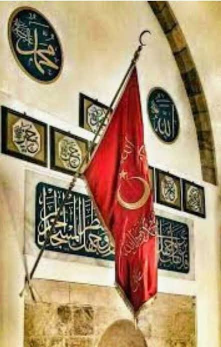 HİLAFETE VE İSLAMCILIĞA DAİR BÜTÜN NOTLARIM

Hilafet meselesi, İslam’ın en esaslı düsturlarından birisi olmak bakımından hem tarihî hem de itikadî bir değere sahiptir.

Müslümanların namaz, oruç, zekat gibi temel düsturlar kadar doğallıkla kabullendikleri ve dinin bir unsuru