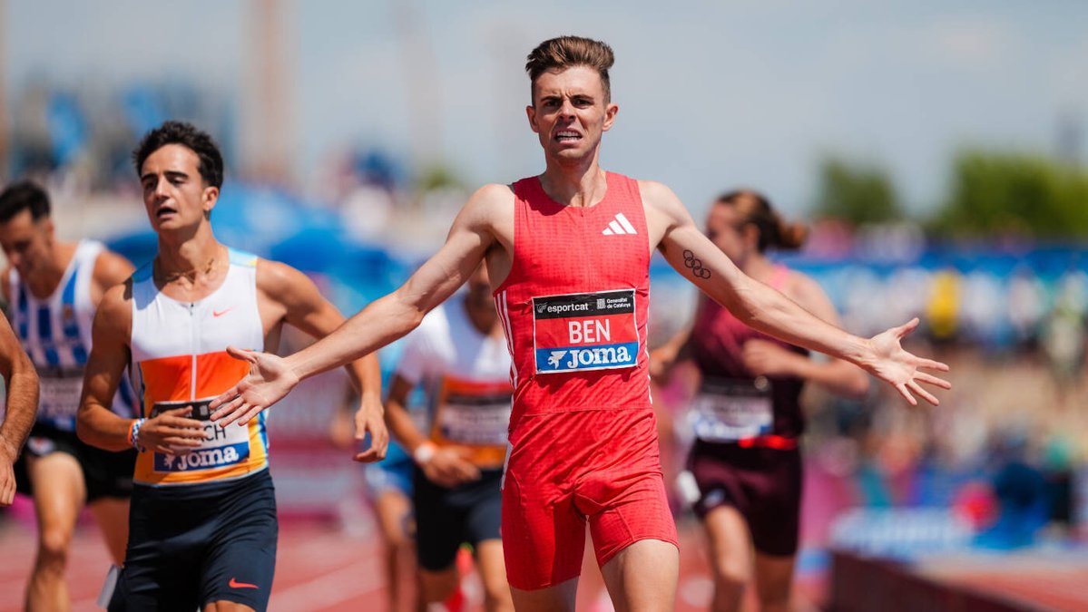 🔥🔥Segunda mellor marca galega da historia!!!!
➡️12ª mellor marca española de todos os tempos!!!!!
⏩O viveirense Adrián Ben para o crono en 3:31.70 nos 1.500 metros da reunión de Abendsportfest (Alemaña).
⏭️O récord galego é de Andrés Díaz, con 22 centésimas menos (ano 2000).