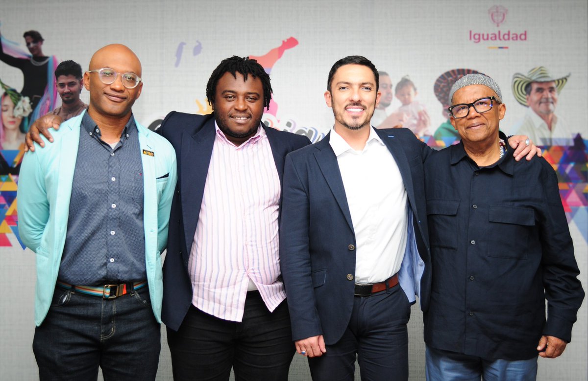 MinIgualdad_Col's tweet photo. Hoy, el Ministro de Igualdad y Equidad, Juan Carlos Florián Silva, se reunió con importantes líderes del Comité de Impulso del Congreso Nacional Constituyente del pueblo negro afrocolombiano, el cual se desarrollará en el mes de noviembre como un espacio autónomo, soberano, deliberativo y decisorio que propende a definir una nueva agenda de lucha, política, territorial, económica, social, ambiental y cultural del pueblo afrocolombiano en los próximos diez años.

Estamos comprometidos con el desarrollo de este encuentro con el fin de fortalecer la incidencia social y política de los pueblos afrodescendientes, mediante espacios nacionales de diálogo que buscan recoger propuestas sobre los principales temas que afectan sus vidas, sus territorios y sus derechos para avanzar en la construcción de una #ColombiaConIgualdad