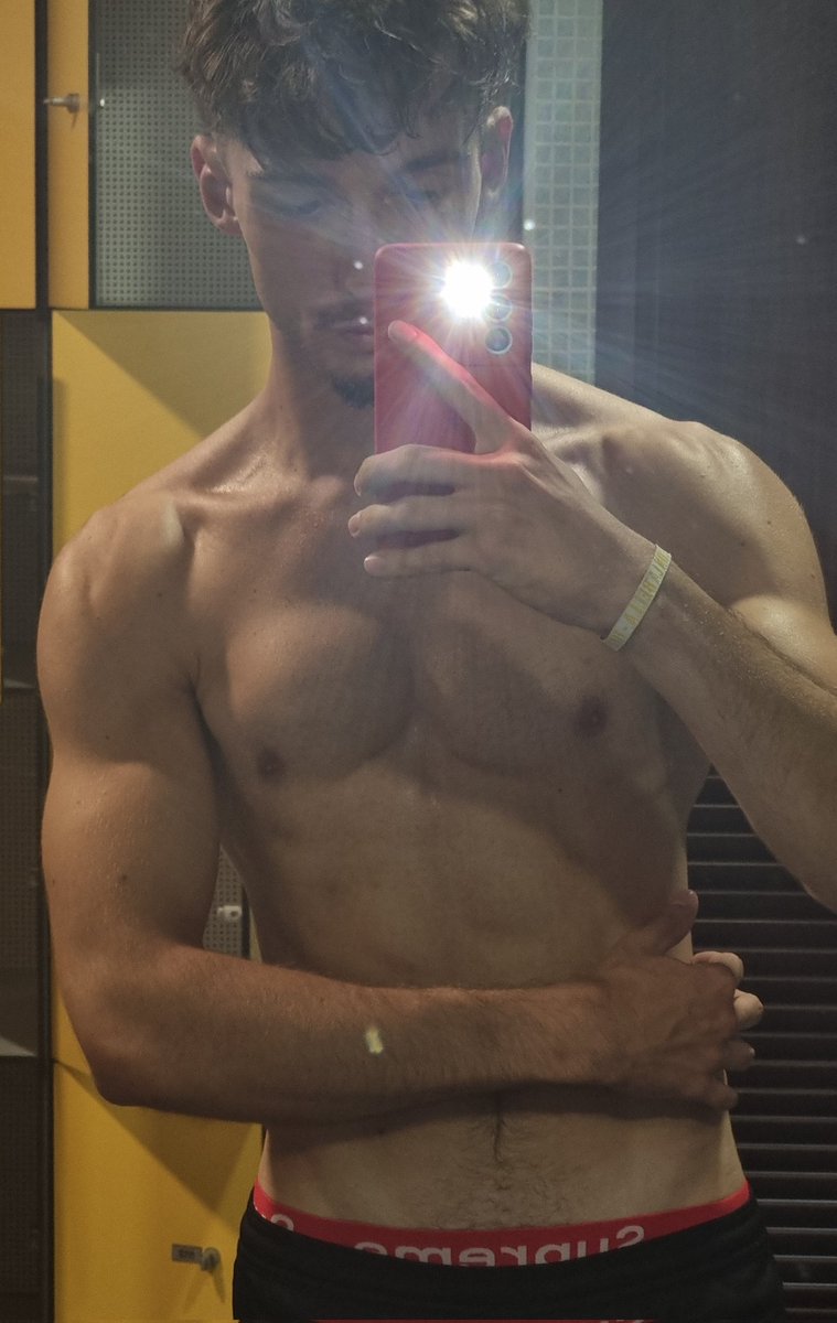 lightiscuming's tweet image. 