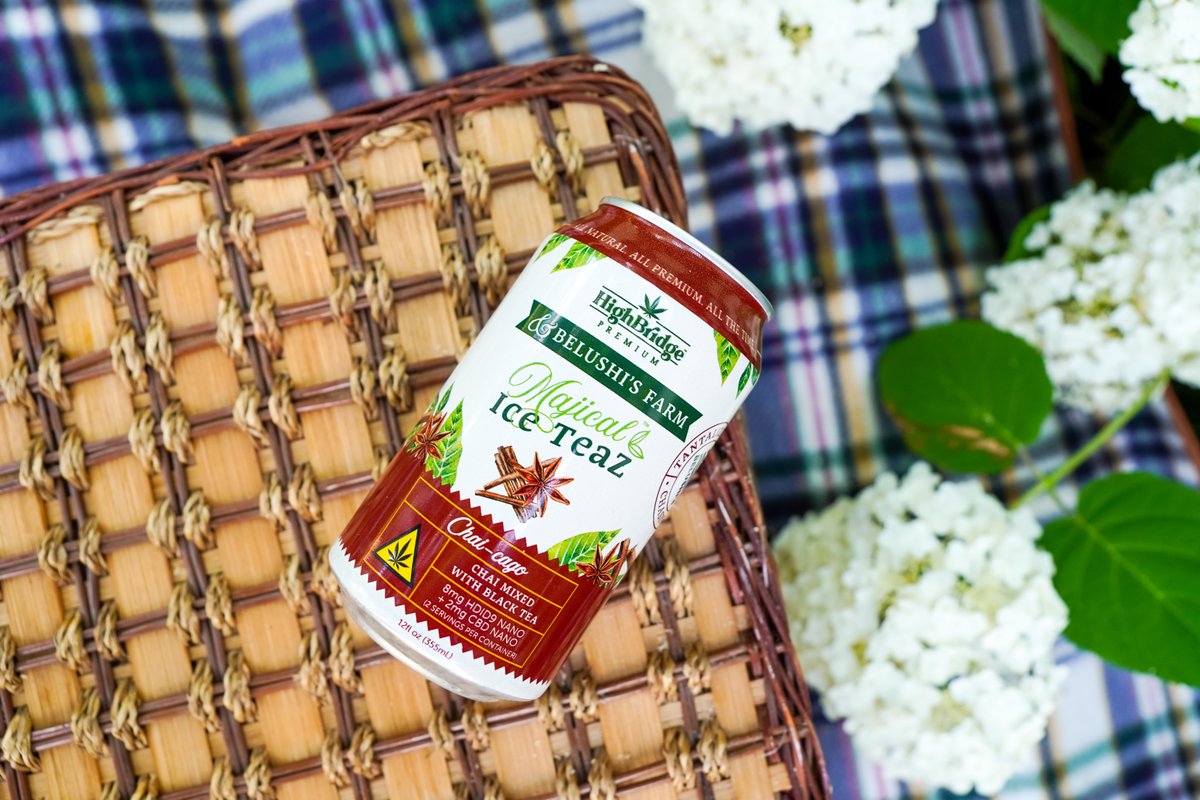 The only thing better than a #summer picnic? A summer #picnic with Chai-cago Majical Ice TeaZ™ in hand!
#Sip the magic wherever the #sunshine takes you! ☀️