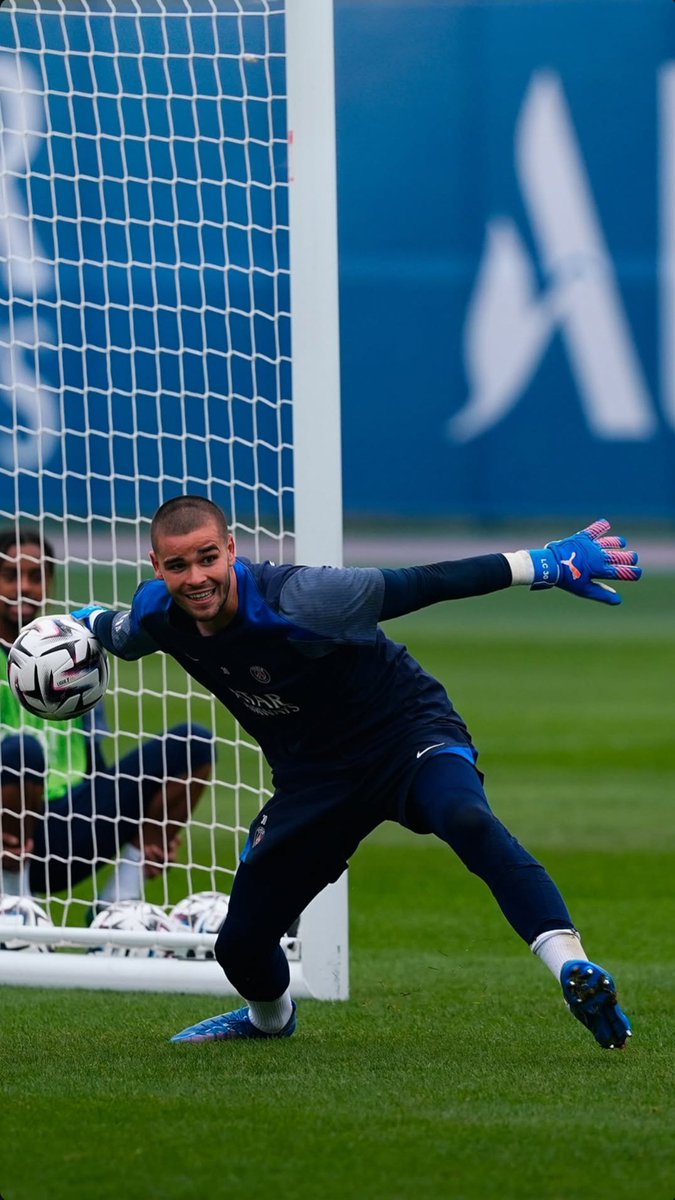 ChevalierVibes's tweet image. Lucas Chevalier à l&apos;entraînement du jour ! 🇨🇵🏋️‍♂️