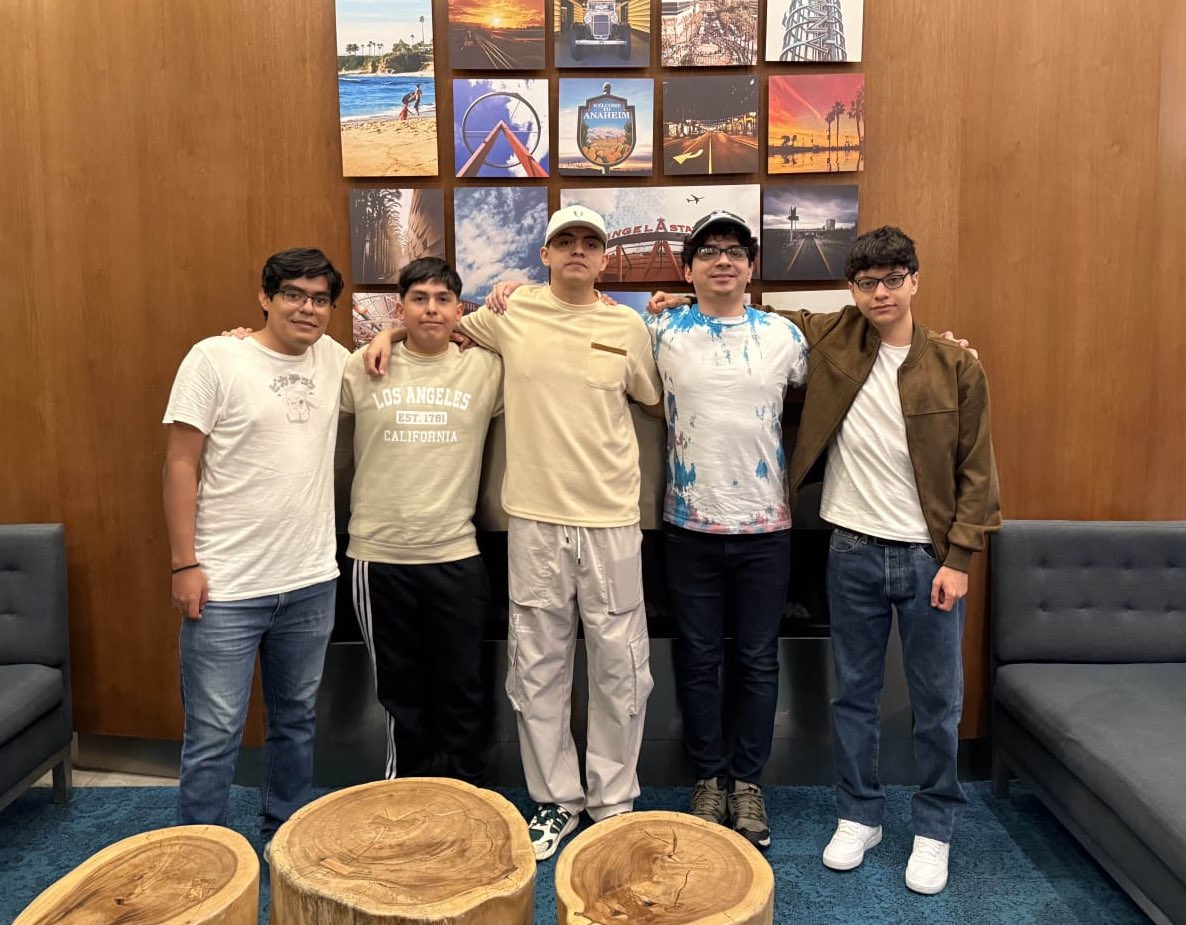 Santos laguna quedó top 4 del mundo, a pesar de no ganar el torneo considero que tuvimos un buen desempeño para ser nuestra primera vez compitiendo juntos en un torneo internacional, <a href="/MinatooGG/">MinatoGG</a> <a href="/Xilekira/">Kira</a> <a href="/MufasaOnTrovo/">MufasaOn</a> <a href="/ritsu56y/">Ritsu_6</a> <a href="/AnySusUnite/">Anysus</a> gracias guys.