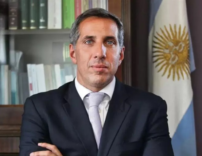 🔥EXCELENTE NOTICIA: El Fiscal Diego Luciani pidió la inmediata ejecución de todos los bienes de Cristina Kirchner. Con esta petición busca reparar las pérdidas que tuvo el estado por el robo y corrupción a mansalva de la condenada ex presidente.