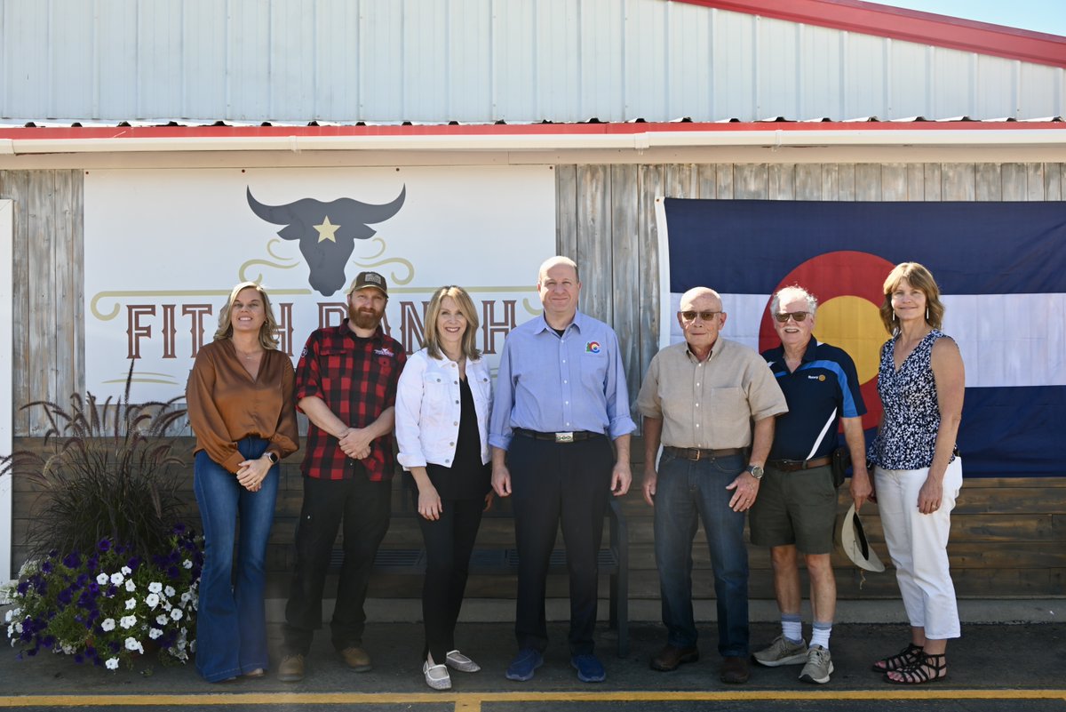 Fue un placer visitar Fitch Ranch en Craig, una empresa manajeada por una familia que creció desde una pequeña granja hasta convertirse en un rancho de 20,000 acres y una planta de procesamiento. El trabajo de Fitch Ranch en agricultura regenerativa y pastoreo responsable