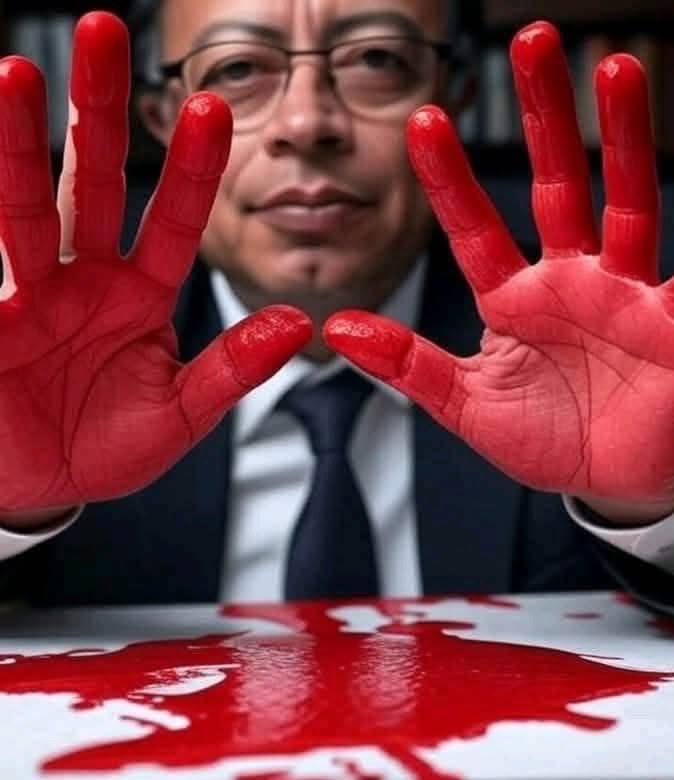 AdrianaVeterin's tweet photo. Tienes las manos manchadas, Guerrillero https://t.co/tXenN2Hq1N