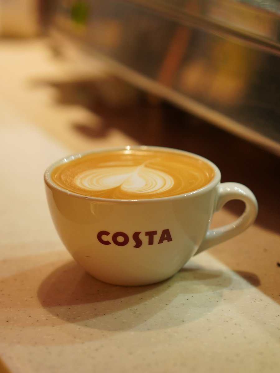 oldgeorgemall's tweet photo. Take a well-earned shopping break at Costa Coffee.

Sit back, sip your favourite drink, and recharge before you carry on ticking off your shopping list. 🛍️ https://t.co/3iw7yzQckt