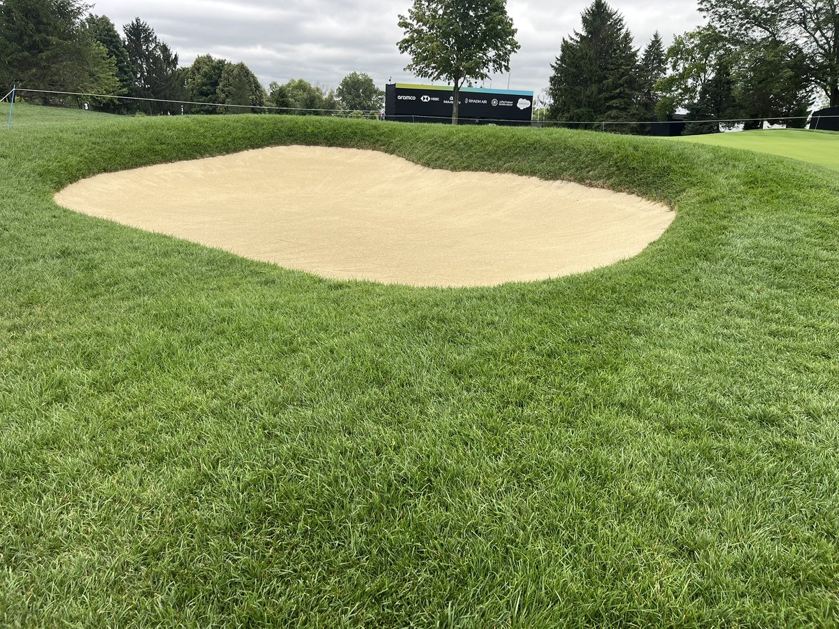 OsburnIndustri1's tweet photo. A pre second shift meal for the hardworking people at The Cardinal as they get ready for @livgolf_league championship. @KevinPPeck and his crew are dialed in. Very lush and the @best_sand bunkers look great!@APlaskey https://t.co/ipEjZZZiFr