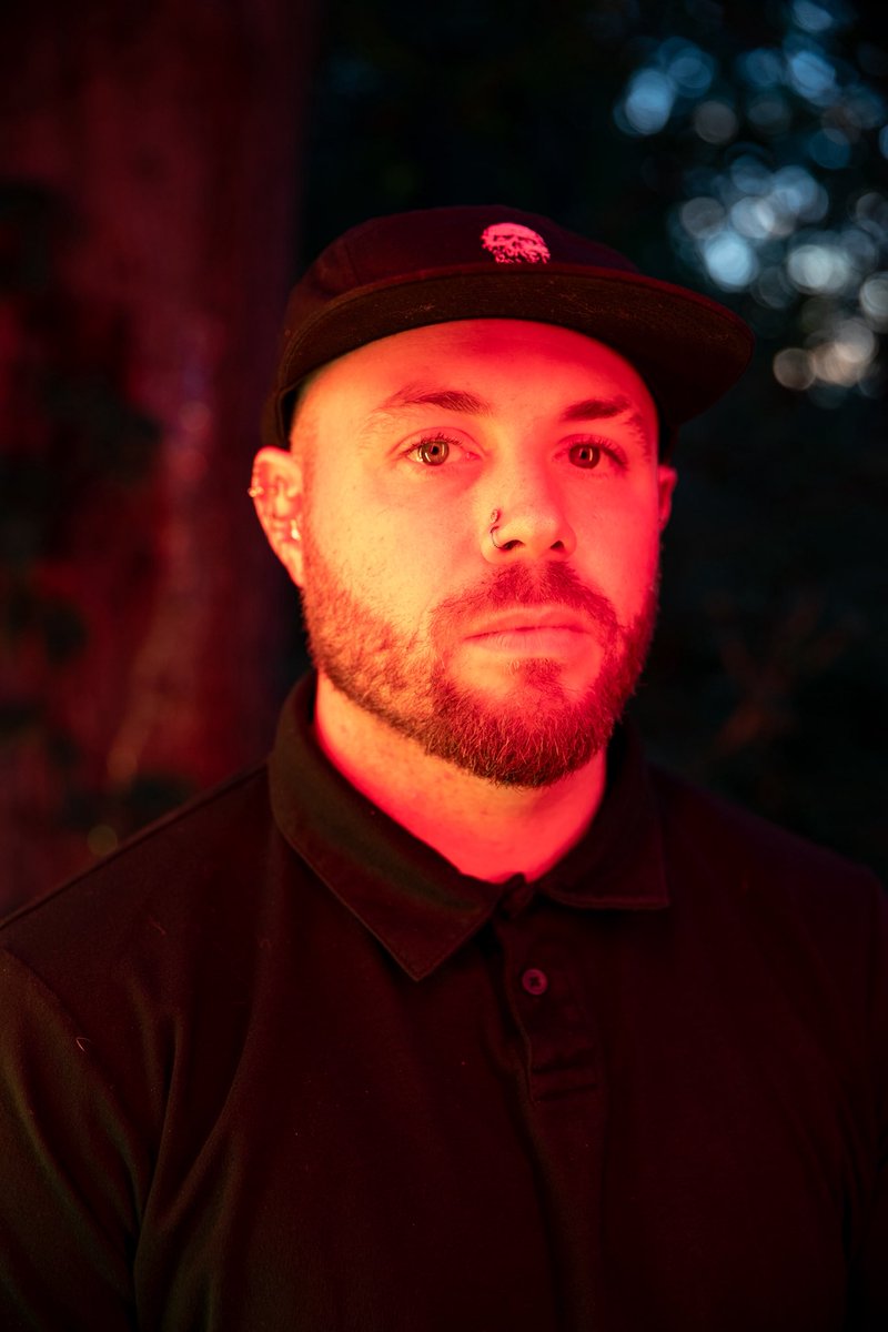Johnbro69's tweet photo. Got some new headshots today. I think they look pretty rad #piercer https://t.co/A6n3j5ZlzM