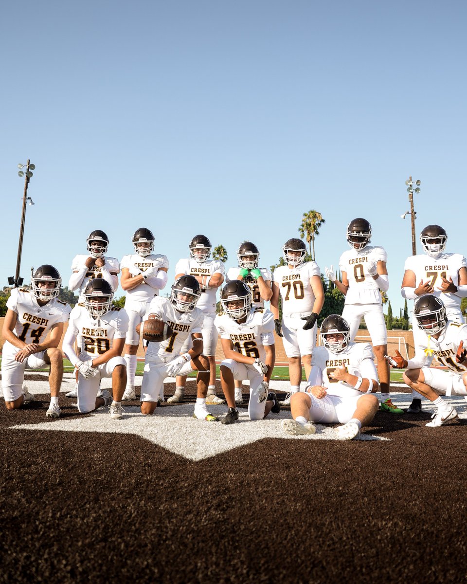 FootballCrespi's tweet photo. 2025 Crespi Football ⏳ https://t.co/u9b15VLbIM