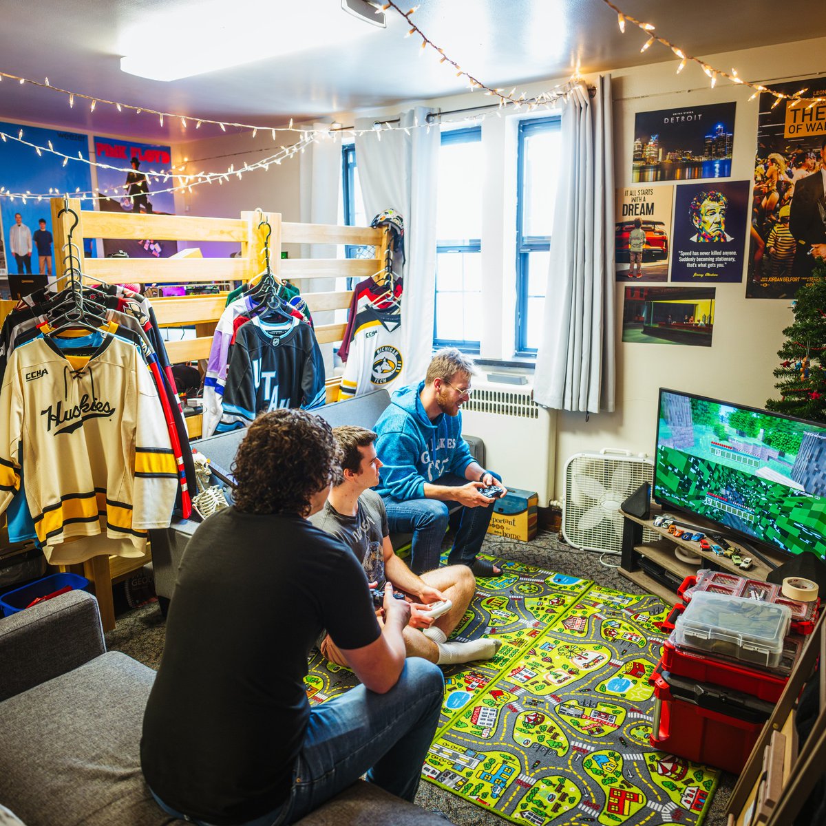 mtu_computing's tweet image. Dorm, sweet dorm. 🏡✨
Whether you’re settling in for the first time or returning for another year, we’re excited to welcome all Huskies back to campus. Here’s to making Michigan Tech your home away from home.
#MichiganTech #HuskyLife #WelcomeBack #CampusLife