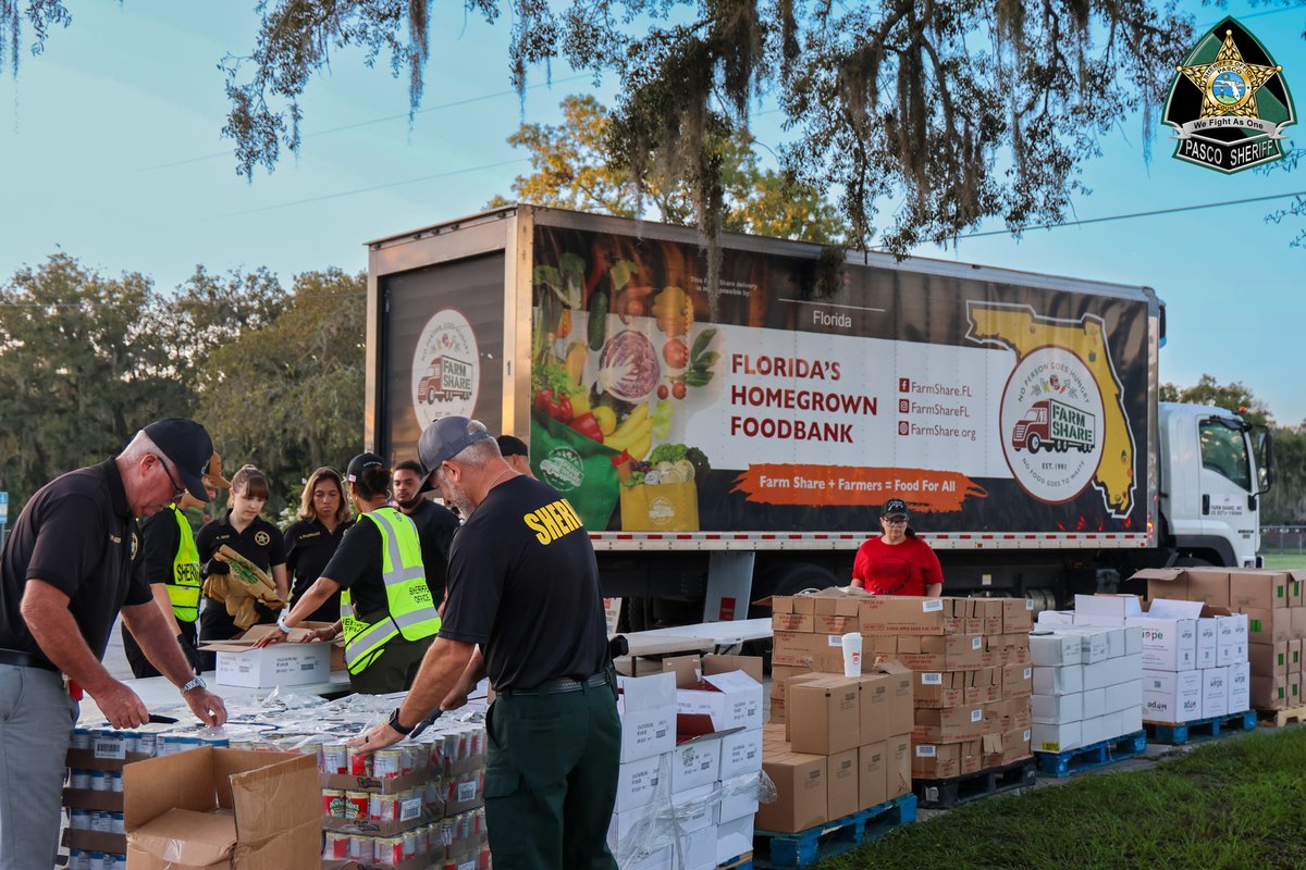 We Fight As One Wednesday: Pasco Sheriff’s Office distributed free food in Spring Hill, providing assistance to our citizens. We want to acknowledge the success of this event and thank our partners at Farm Share, Shady Hills Mission Chapel, Pasco Sheriff’s Charities, the