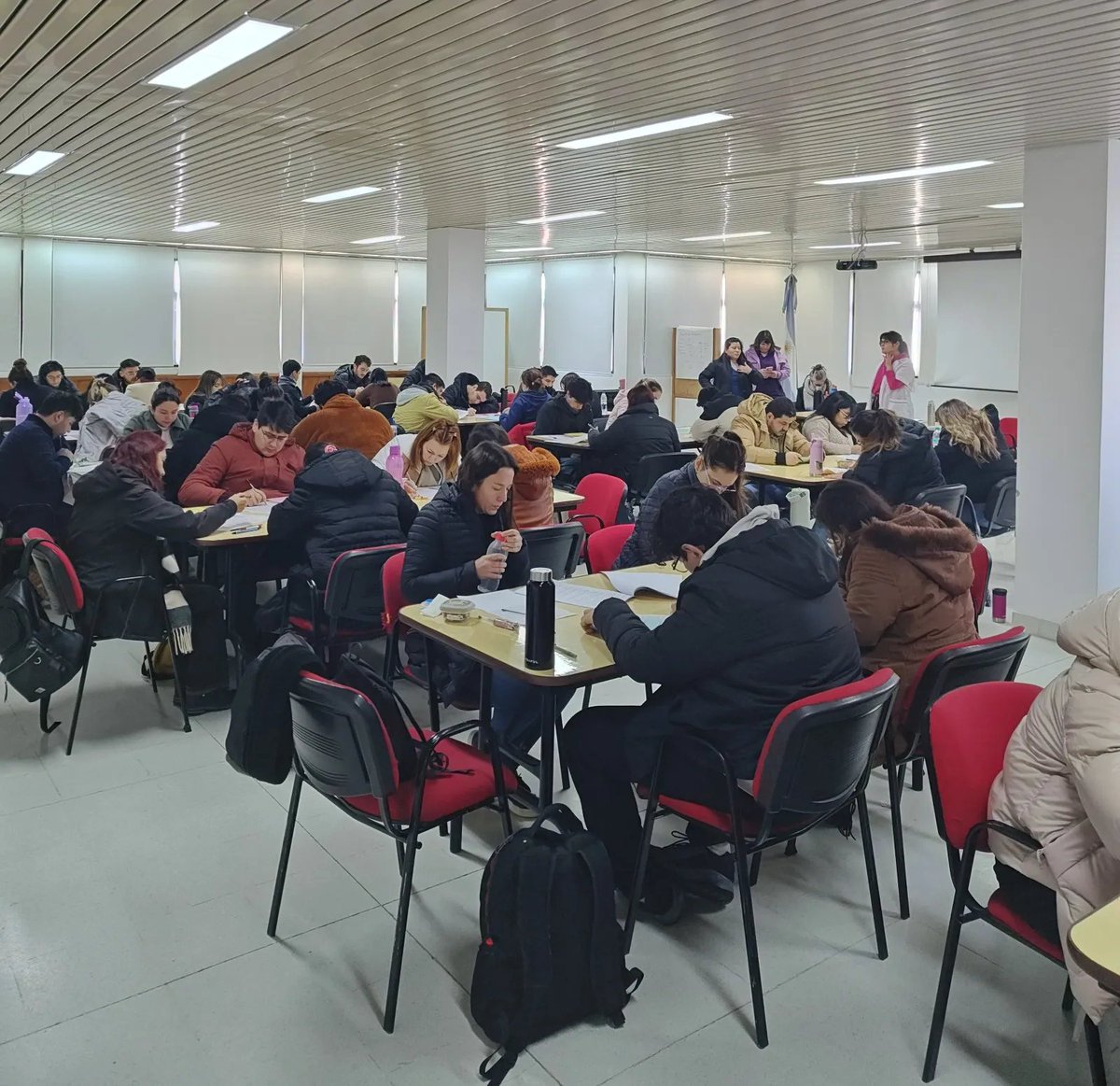 Salud: 39 nuevos residentes se suman al sistema sanitario público chubutense dlvr.it/TMbgBY