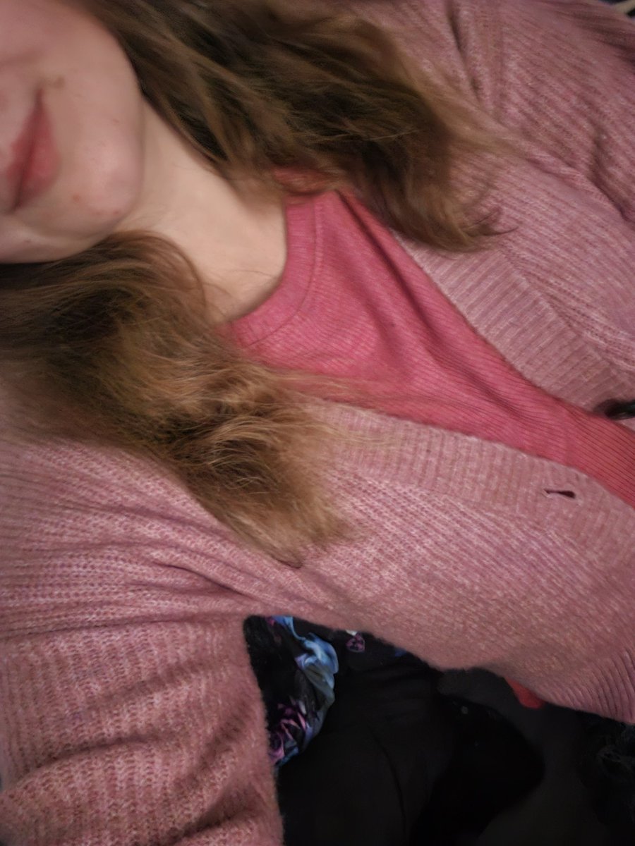 Wie war euer Tag?
Mehr zu sehen im Link auf meinem Profil 😉 #OnlyFans #NSFW #Curvy