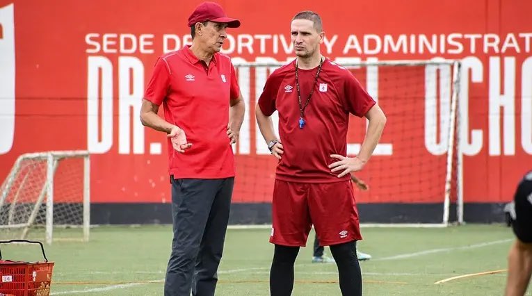 El error más grande fue haberlos sacado a ellos, ese equipo ese año iba a levantar título. Estamos seguros.