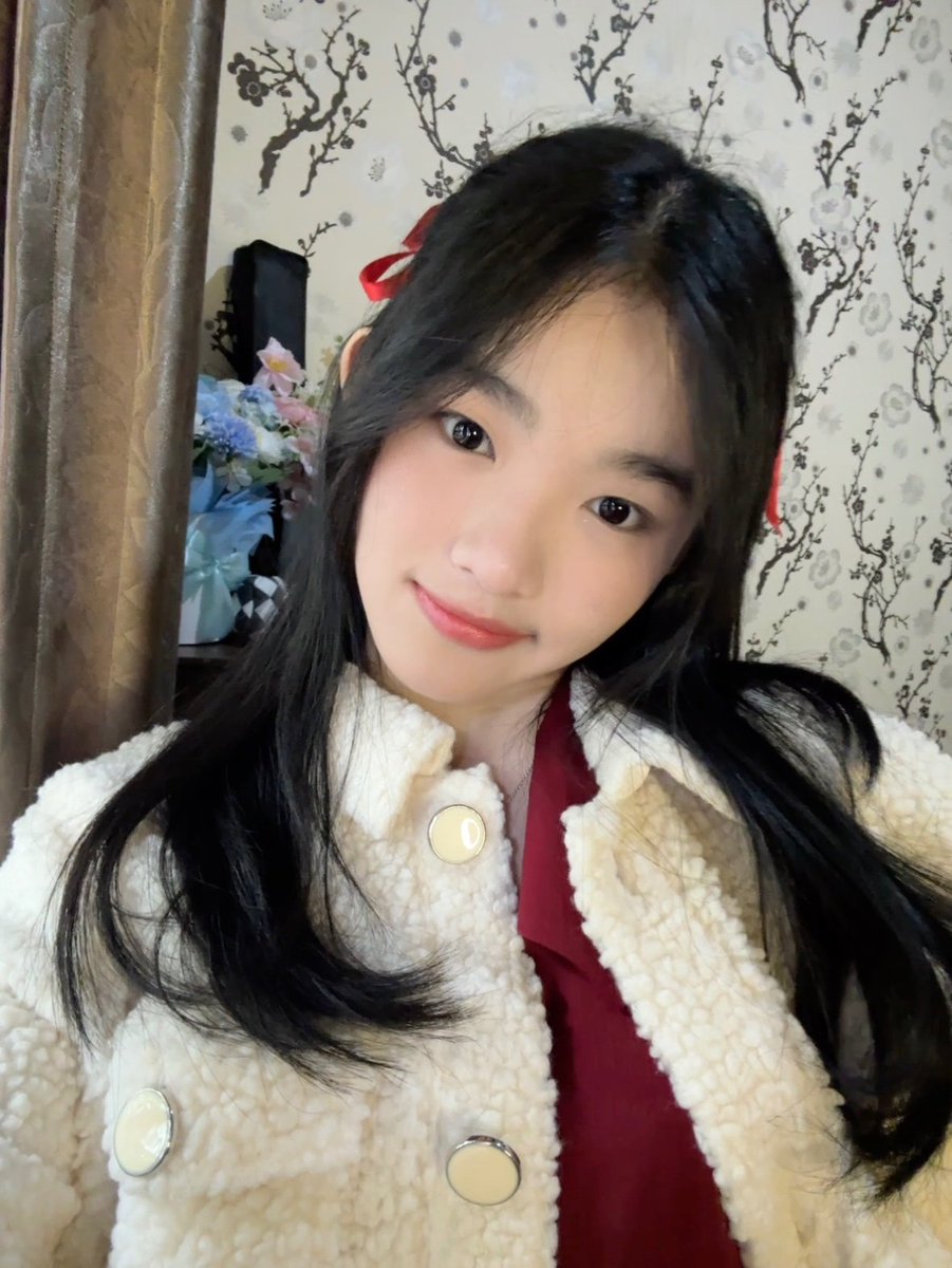 ππ’π₯π―ππ§ (@_silvannmhmmd18) on Twitter photo Selamat ulang tahun yang ke-18 <a href="/CErine_JKT48/">Catherina Vallencia</a>ππ₯³ wish all the best for you!!
#ErineInEtherland
#At18SheChoseTheLight Selamat ulang tahun yang ke-18 <a href="/CErine_JKT48/">Catherina Vallencia</a>ππ₯³ wish all the best for you!!
#ErineInEtherland
#At18SheChoseTheLight