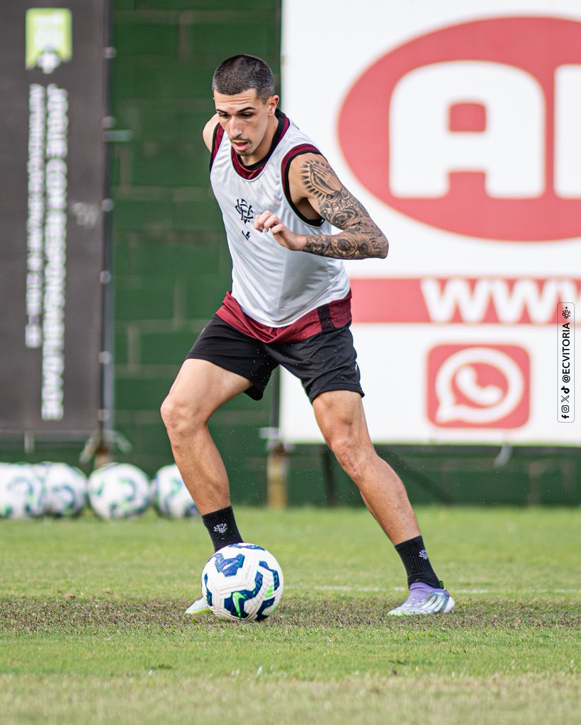 ECVitoria's tweet image. Treino de quarta-feira concluído. 🔴⚫️🦁

📸: Victor Ferreira | EC Vitória 

#PegaLeão #PorNossaHistória #Brasileirão2025 #JogaremosJuntos