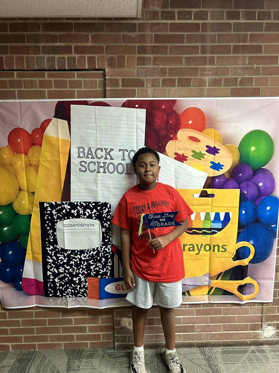 d61blessman's tweet photo. First day of 4th grade! #d61learns https://t.co/JADJeHnqkw