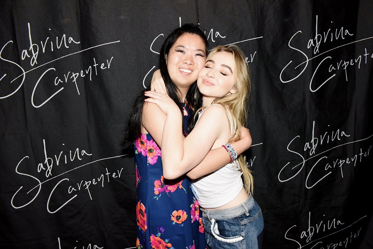 ChangRenee's tweet photo. Hello @SabrinaAnnLynn @TeamSabrina! If there happens to be a listening party in Atlanta, I would love to be considered! I have been to every tour and Jingle Ball since Detour, and this would mean the world to me! Thank you so much! 🥹🥰🩷 https://t.co/fI775EO5Cy