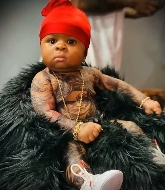 Munif_Mad's tweet image. اللاتيني 🇧🇷🇦🇷  وأهله يشوفون فيه بطل الليبرتادورس وياخذ عقد في بنفيكا