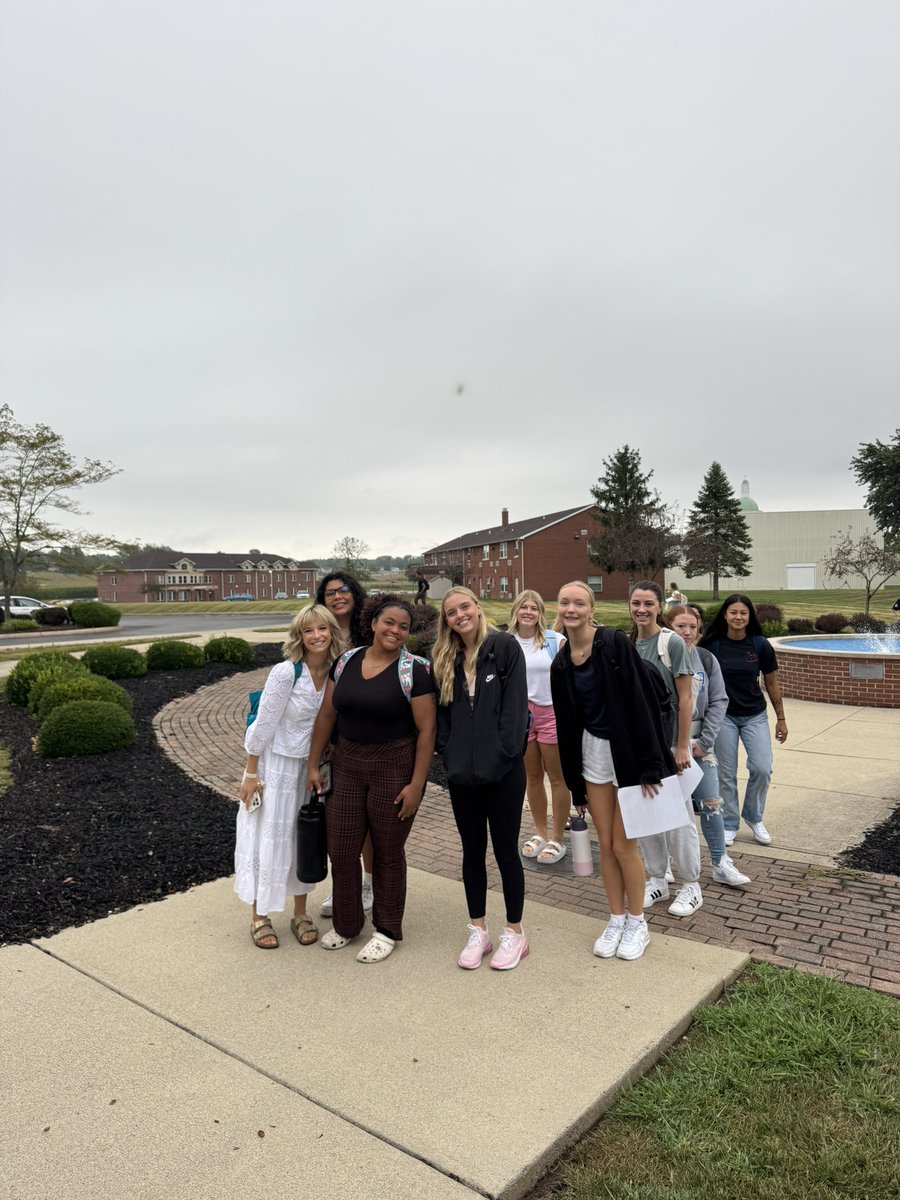 Happy first day of classes, Trailblazers! 💙📚