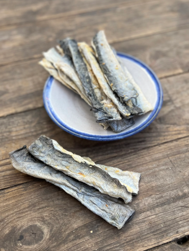 VSF202's tweet image. 🌊 Vietnam Fish Skin Export 🐟 – Dried &amp;amp; Frozen, rich in protein, collagen &amp;amp; omega. Perfect for snacks, food &amp;amp; pet treats.

📩 Mr. Francis – export4@vietseafarm.com.vn
 | (+84) 387 363 125 | vietseafarm.com.vn

#FishSkin #SeafoodExport #Vietnam