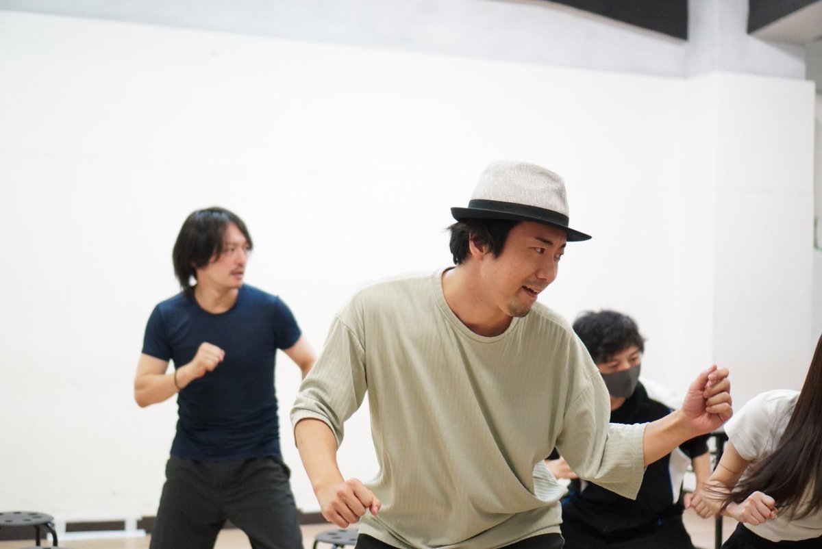残り稽古4日！

「 #喫茶サザンクロス 」
このお店で繰り広げられるスーパーハートフルサスペンス！

この夏、最高の作品になること間違いなし！！
是非あなたも喫茶サザンクロスのお客様へ！
目撃者となってください！！

・公式HP☕️
miite-produce.com/southern_cross/