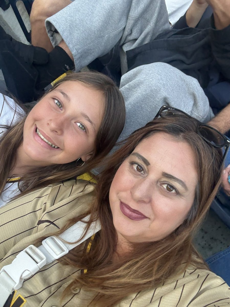 Vanessa Castorena tweet media