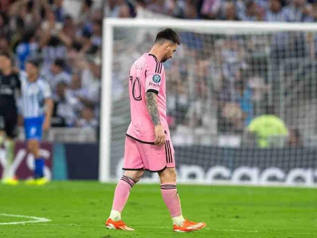 javialonsordz's tweet photo. Abro hilo de los equipos mexicanos capaces de derrotar a equipos de Leo Messi en competencias oficiales. https://t.co/3VozgMt0VG