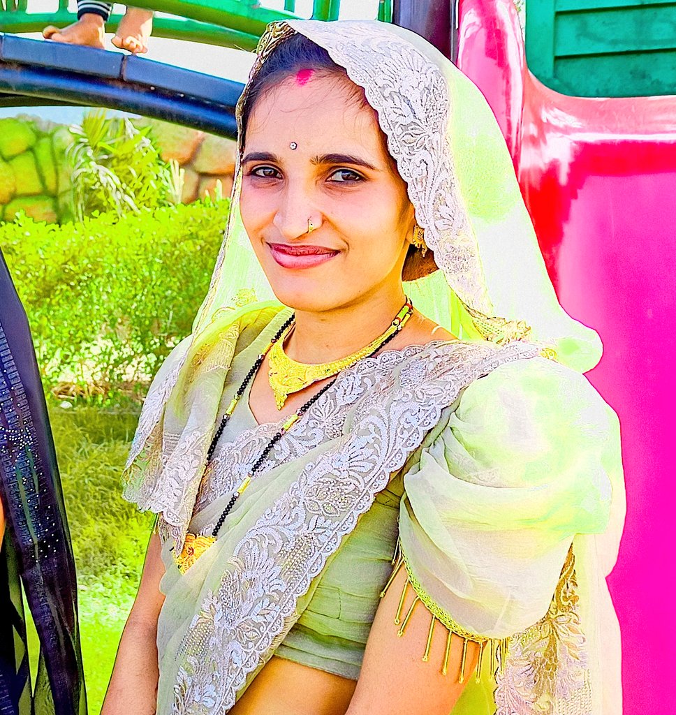 लड़किया माल नही, मान होतीं हैं।
लड़किया सामान नही, सम्मान होतीं हैं।
#जयभीम 🙏🥀