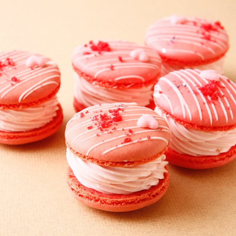 ✨期間限定POP UP SHOPオープン✨

／
📍アピタ双葉
📍アピタ新潟西
＼

本日2店舗が同時OPENします！

まだまだ夏休み中という方も多いでしょうか🎐
ご家族やご友人へのお土産、自分へのご褒美に
ぜひmindeulleの可愛いスイーツをʕ·ᴥ·ʔ୨୧
#トゥンカロン #韓国マカロン #韓国スイーツ