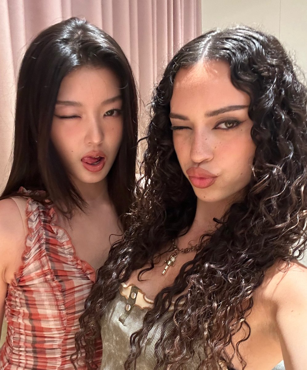 HELLO THIS FUCKING PHOTO???