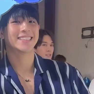 ไม่ห่างกันจริงๆ