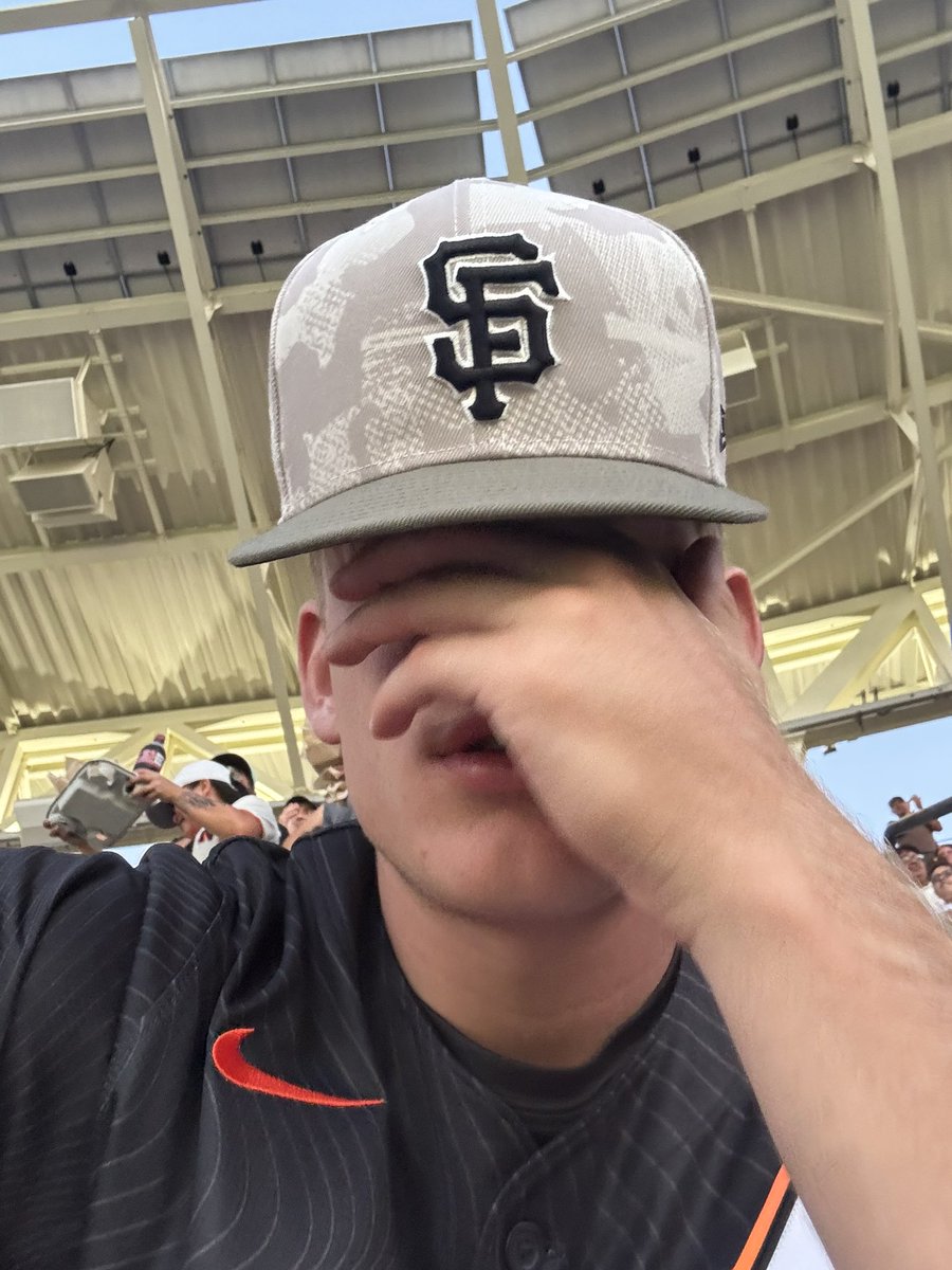 Giant Hot Takes Podcast (@gianthottakes) on Twitter photo 