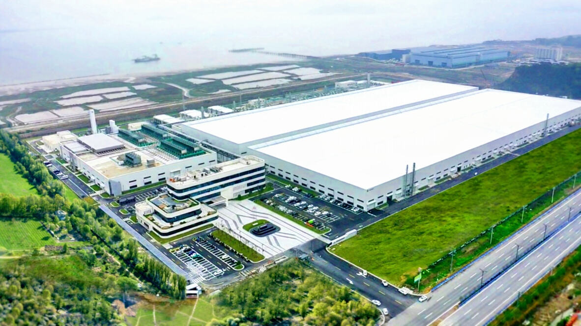 zhu_alice50849's tweet photo. AGVs, robotic arms, and solar panels — Chint Industrial Park blends smart tech with sustainable production.
#IntelligentManufacturing #GreenFactory #ChintTech #Wenzhou #Industry4_0 https://t.co/zPGw6qkauw