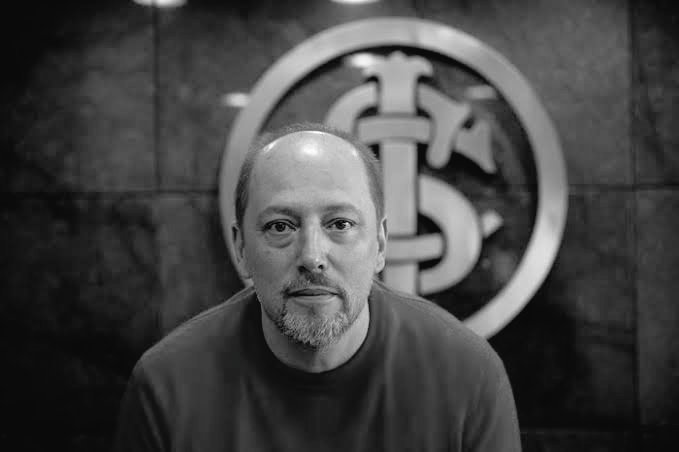 _felipe_cunha's tweet image. QUEM PLANTA BATATA COLHE BATATA.

Parabéns para quem ajudou a reeleger o pior presidente da história do Inter.

Sim, ele é o pior. O inominável é ladrão, não conta.