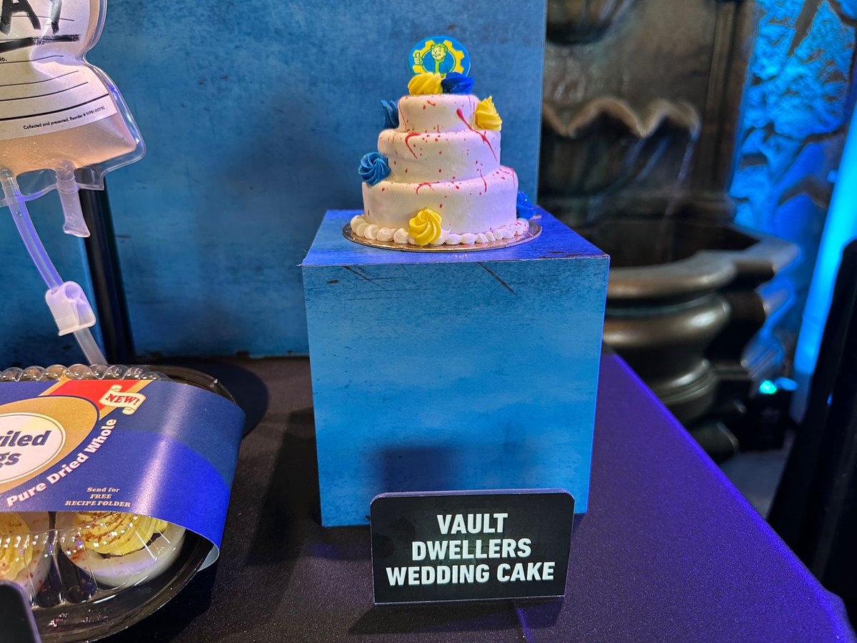 Inside Universal (@insideuniversal) on Twitter photo A look at the Fallout inspired food and drink, including the Vault Dwellers Wedding Cake, Roasted Radroach Legs, and Yum Yum Deviled Eggs. <a href="/HorrorNights/">Horror Nights</a> #UniversalHHN A look at the Fallout inspired food and drink, including the Vault Dwellers Wedding Cake, Roasted Radroach Legs, and Yum Yum Deviled Eggs. <a href="/HorrorNights/">Horror Nights</a> #UniversalHHN
