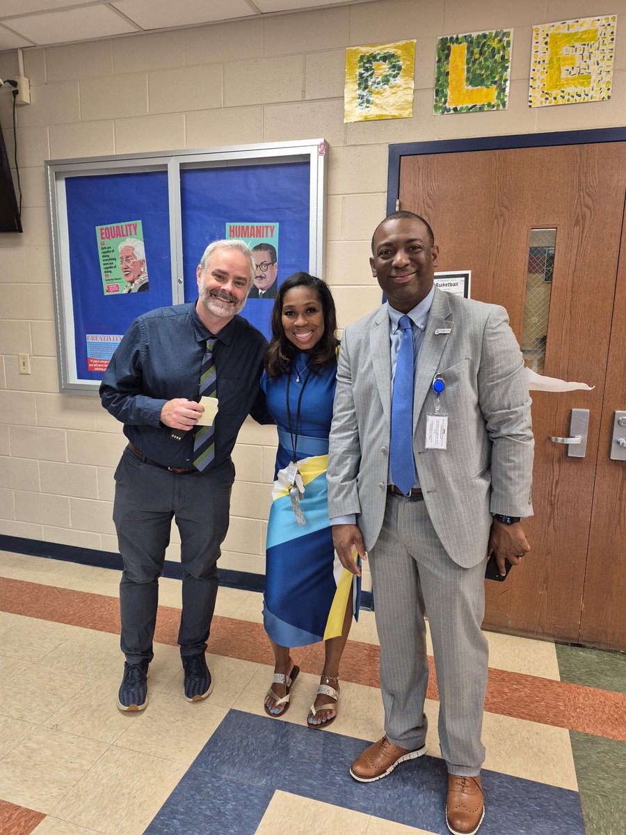 Mr. Baggett tweet media