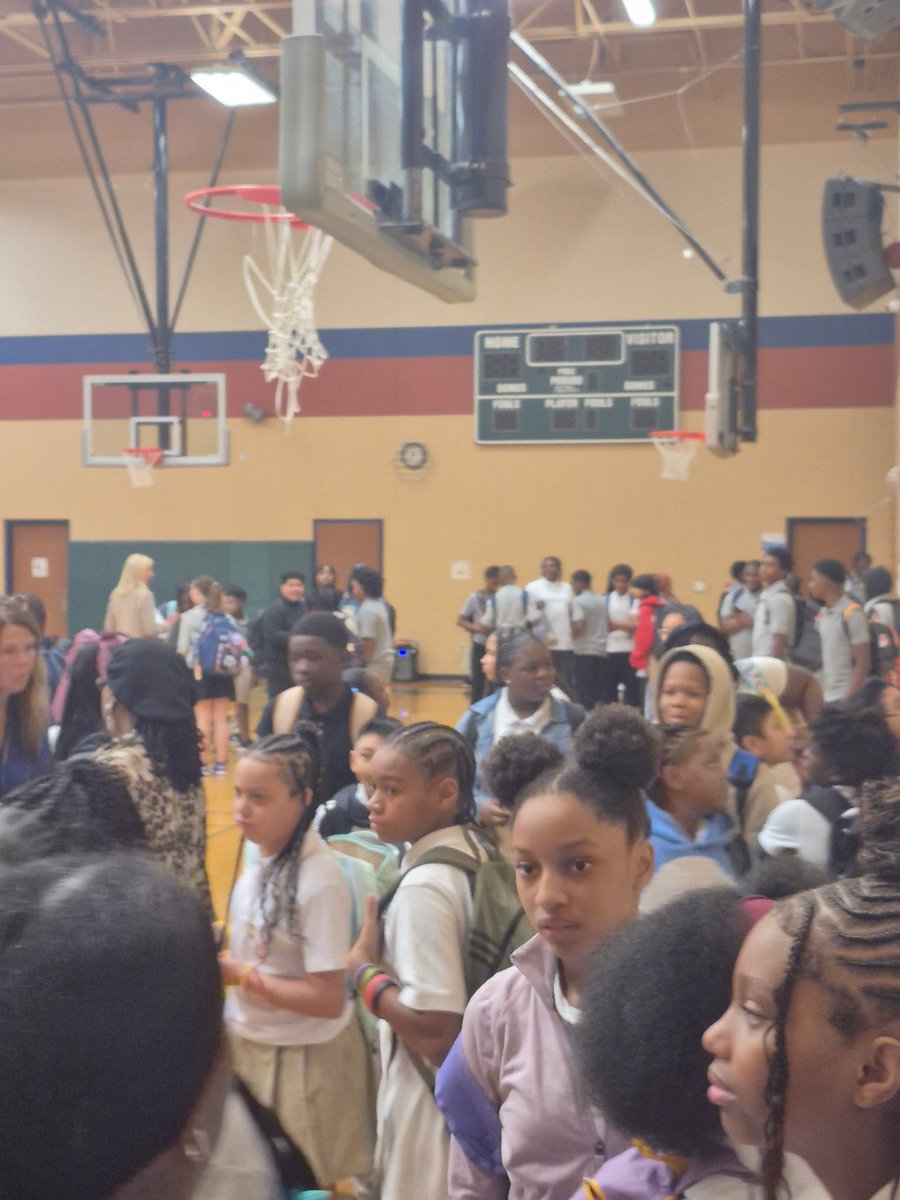 Mr. Baggett tweet media