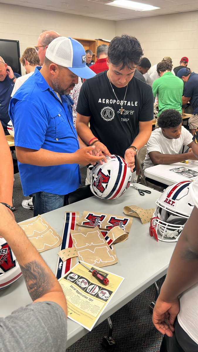 MBHSFootball's tweet photo. Thank you to all our Bronco Dads who came out to our Dads and Decals event tonight! 

Your son has earned this opportunity to be a varsity Bronco and your support means the world to both them
 and the program 

Let ‘em run 🐴🐎🐴🐎

#RECRUITBOYD | #BET https://t.co/ix1Azrn80X