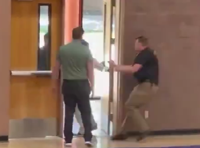 PoliticsVideoChannel on X: "BREAKING: Hero Cop Takes Down a student who attempted to fight a teacher. https://t.co/q2DM2yrrbr" / X