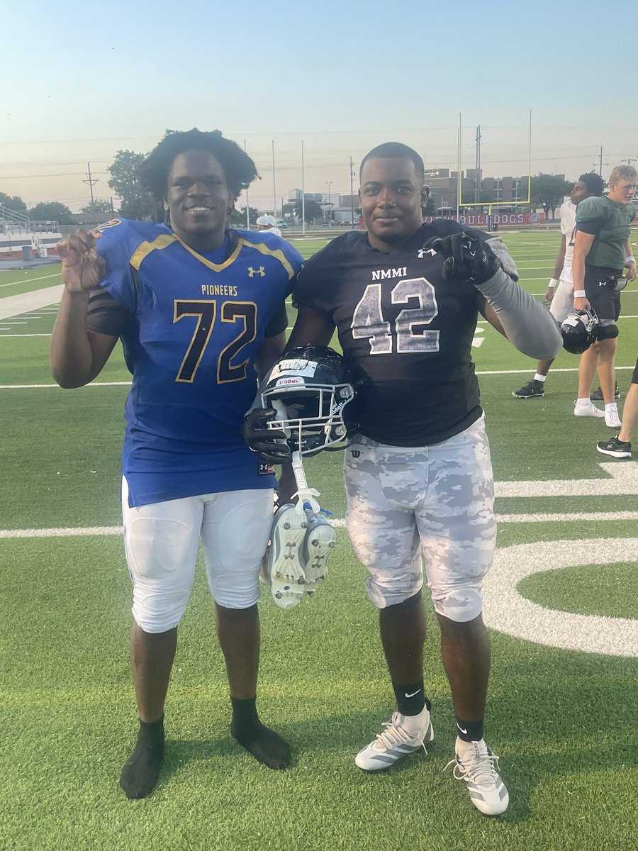 ConcreteNotions's tweet image. WE CAN COMPETE ANYWHERE IN THE WORLD!!! LEAD THE WAY RAMS!!! @zionomo2025 @sammarcelin02 So proud of these young MEN!! Only the beginning!!! 💪🏾💪🏾💪🏾🐏🐏🐏🩵💙🤍🩵💙🤍#Darkside #Eblock #RecruitTheRams