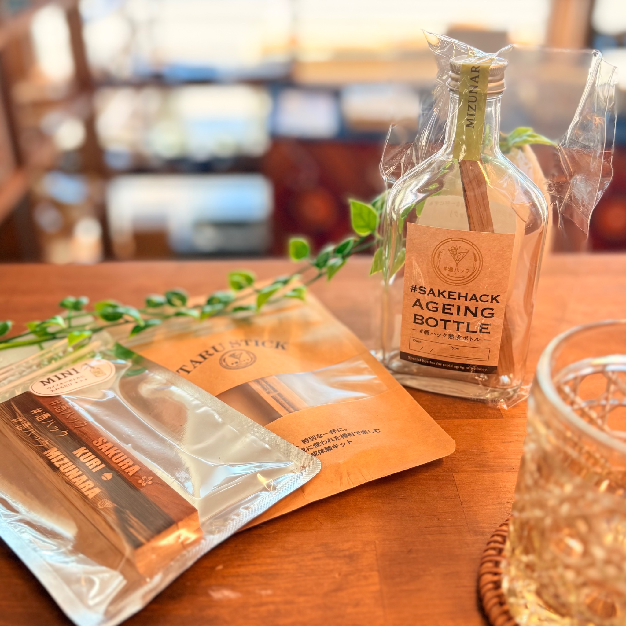 熟成キット ウイスキー 熟成 酒ハック 600ml ボトル付き ガラス瓶 送料無料❗️ 酒ハック 酒熟成キット 熟成キット ウイスキー 熟成 酒